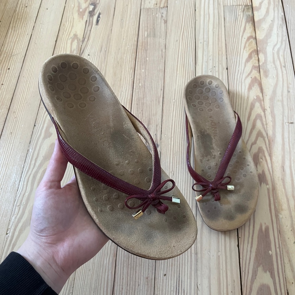 Vionic Orthotic Flip Flops Womens 9 Burgundy Bow Thong Sandals Arch Support